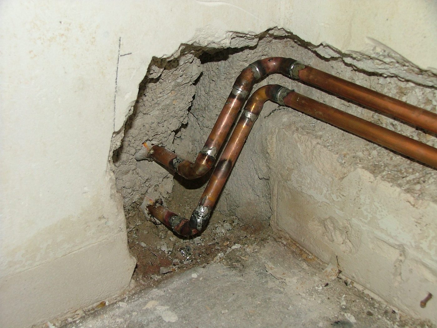 Soldered copper pipe repair